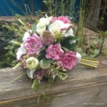 Veldboeket roze wit rozen calla Veldboeket roze wit rozen calla