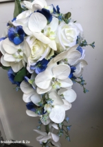 Met orchidee en rozen bruidsboeket zijde