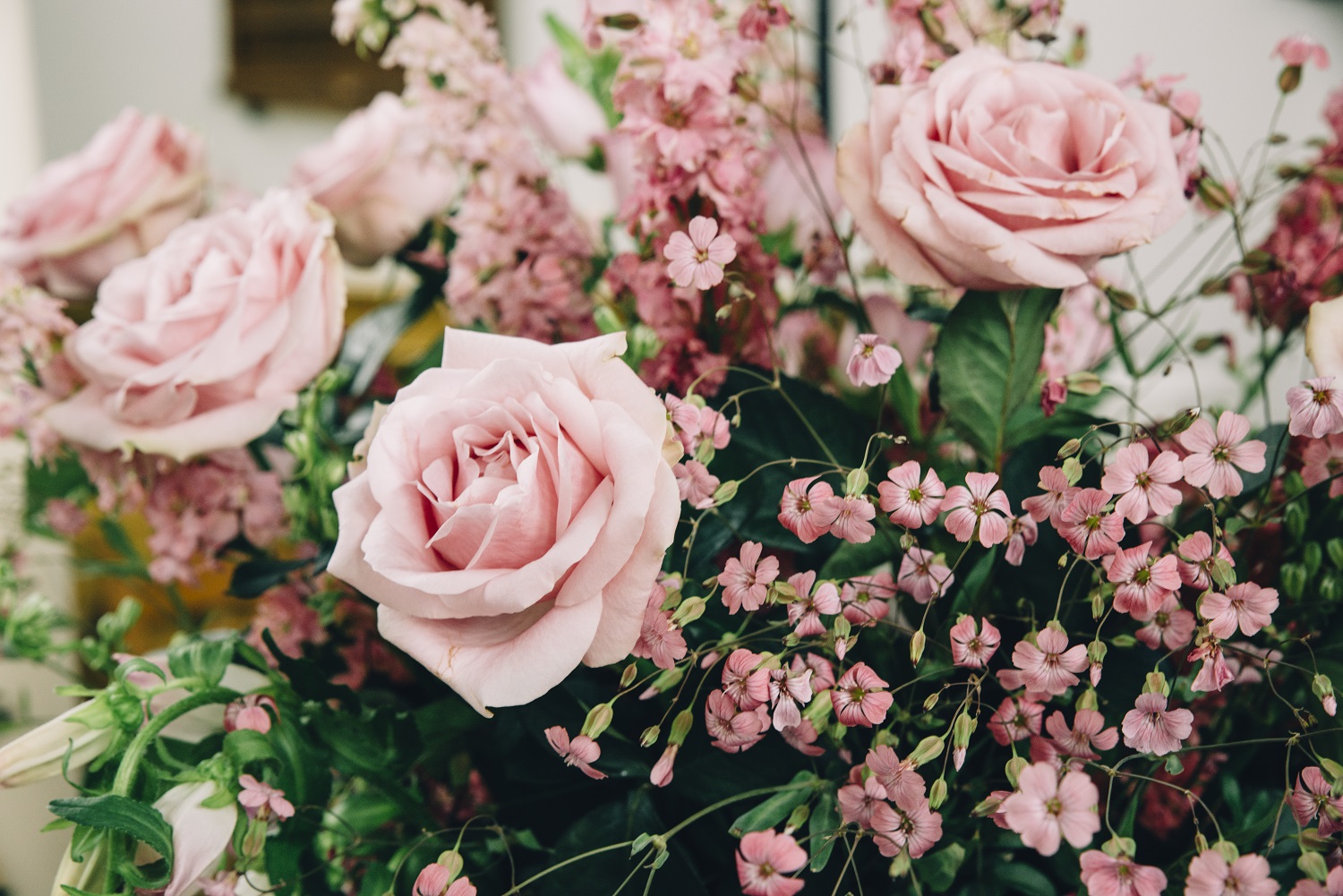 Toestand Terugspoelen Ontstaan Bloemen op je trouwlocatie| Trouwboog| Bruidsboeket & Zo
